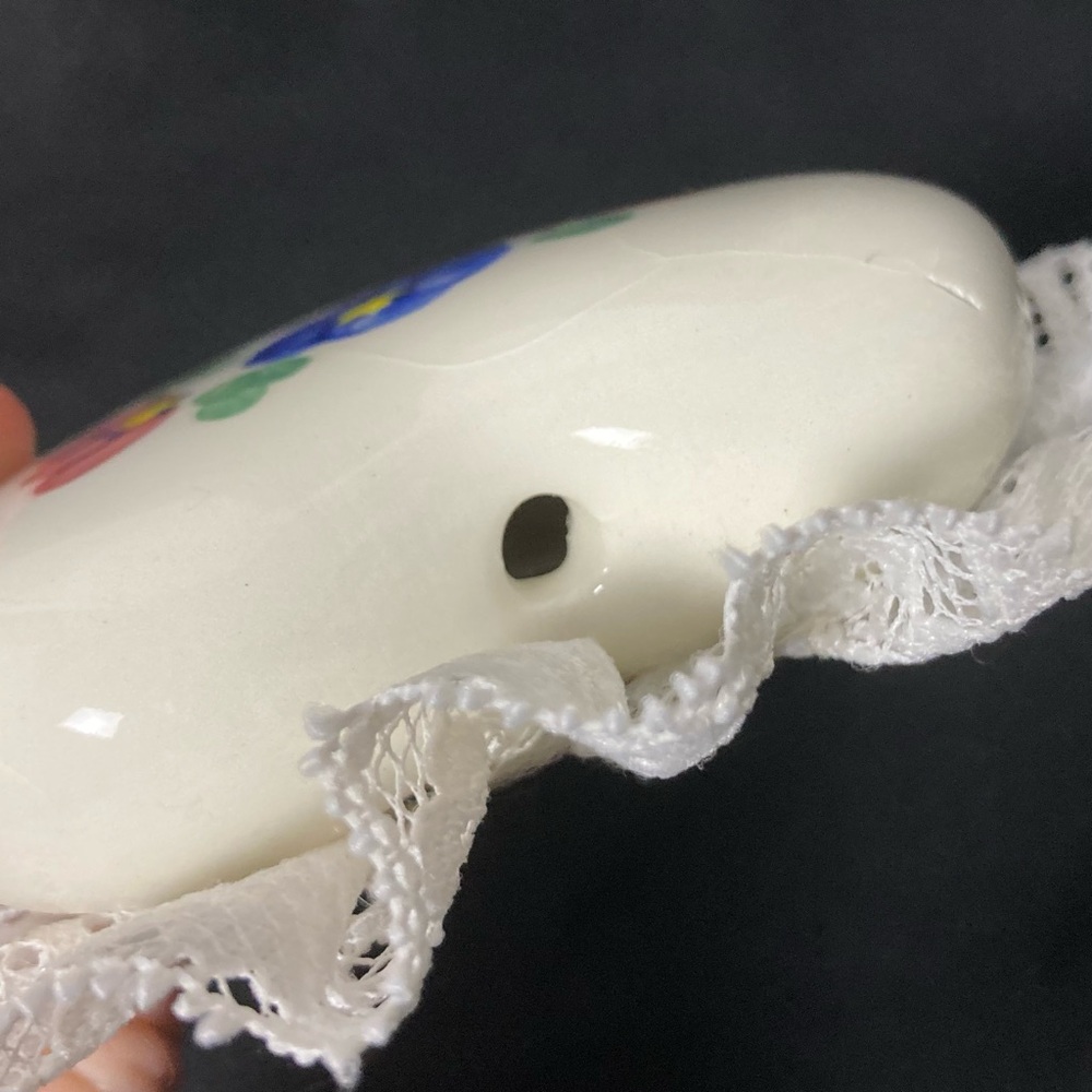 Vintage Home Interiors White Ceramic Lace Trim Floral Puffed Heart Ornament - Picture 3 of 7